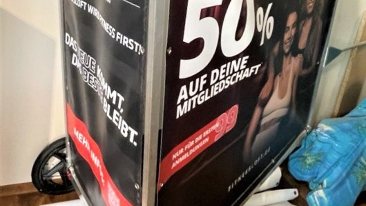 LPI-NDH: Zeugenaufruf: Fahrradanhänger gestohlen - Wer kann Hinweise geben? - Foto: presseportal.de