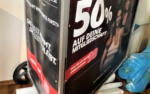 LPI-NDH: Zeugenaufruf: Fahrradanhänger gestohlen - Wer kann Hinweise geben? - Foto: presseportal.de