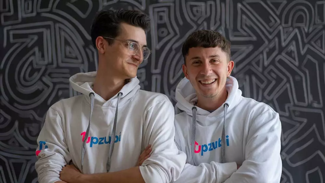 Upzubi: Philip Deprosse und Nikola Zambelli verraten, wie man in Zeiten des Azubi-Notstands trotzdem qualifizierte Bewerber gewinnt - Bild: presseportal.de