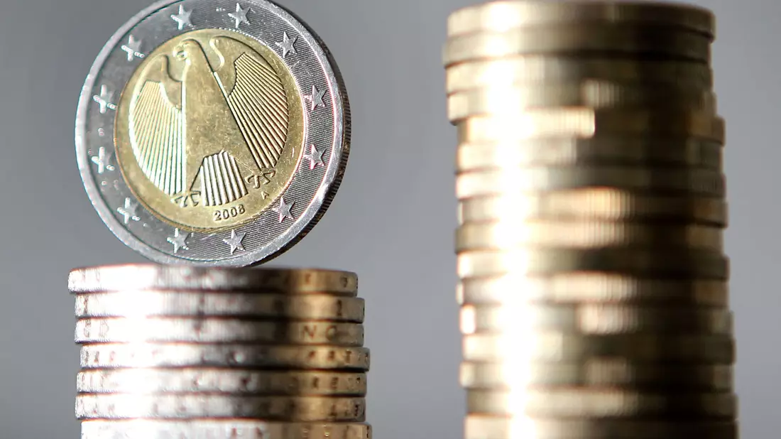 Die Bundesregierung erwartet Steuermehreinnahmen von rund 7,2 Milliarden Euro im kommenden Jahr. - Bild: Oliver Berg/dpa