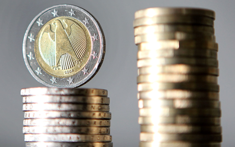 Die Bundesregierung erwartet Steuermehreinnahmen von rund 7,2 Milliarden Euro im kommenden Jahr. - Foto: Oliver Berg/dpa