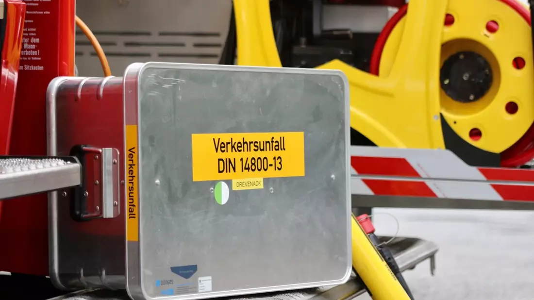FW Hünxe: Verkehrsunfall mit zwei verletzten Personen - Bild: presseportal.de