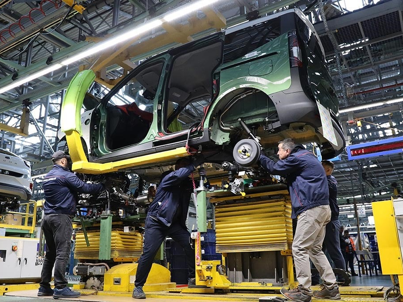 Brandneuer Firmen- und Familienfreund: Fertigung des Ford Transit Courier und Tourneo Courier startet - Foto: presseportal.de