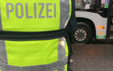 POL-HA: Uniformierte Polizisten begleiten erneut Busverkehr - Foto: presseportal.de