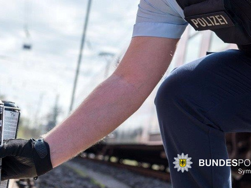 Bundespolizeidirektion München: Sprayer auf frischer Tat ertappt / Graffiti verursachte hohen Sachschaden - Foto: presseportal.de