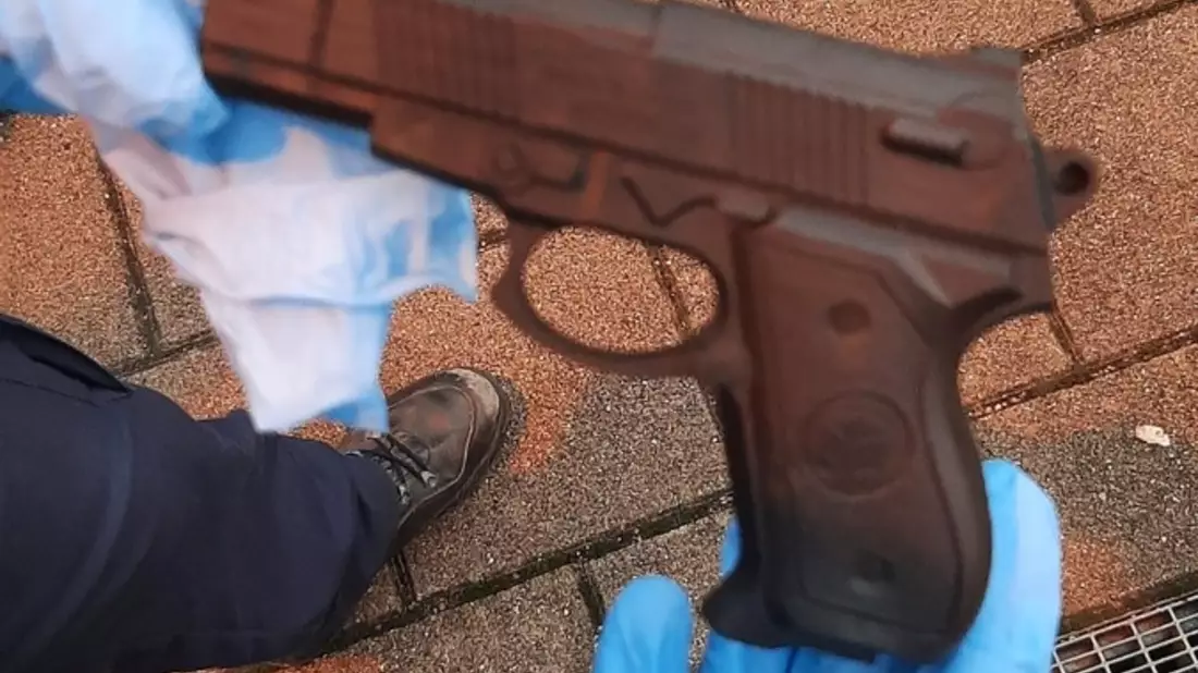 Bundespolizeidirektion München: Bedrohung mit scheinbarer Schusswaffe / Polizeieinsatz am S-Bahn-Haltepunkt - Bild: presseportal.de