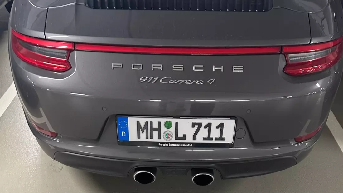 POL-E: Mülheim an der Ruhr: Porsche-Besitzer durch Diebstahl seines PKW geweckt - Fotofahndung - Bild: presseportal.de