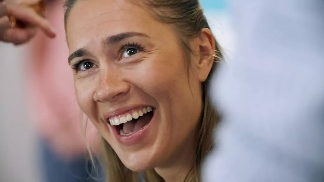 Hinter den Kulissen – Neues Promi-Format in der ZDFmediathek - Bild: presseportal.de