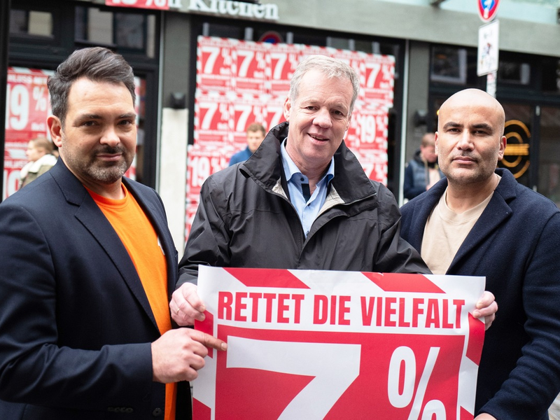 Aktionstag in Hamburg ein voller Erfolg / Initiative Vereint für die Gastro kämpft für Erhalt von 7 Prozent Mehrwertsteuer in der Gastronomie - Foto: presseportal.de