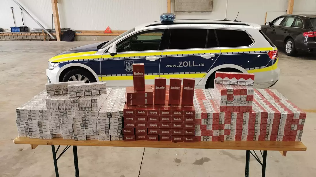 HZA-MD: Zoll findet 60.000 Zigaretten bei Familienausflug - Bild: presseportal.de