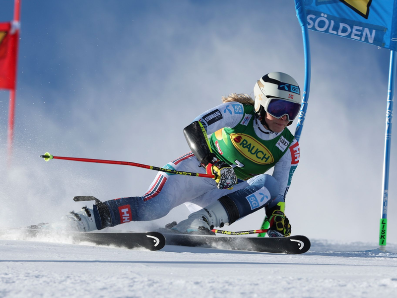 Wurde wegen eines zu hohen Fluor-Werts auf ihren Skiern disqualifiziert: Ragnhild Mowinckel. - Foto: Alessandro Trovati/AP