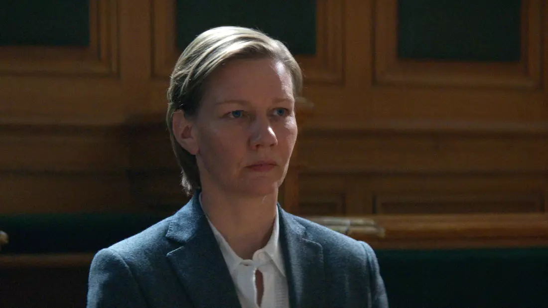 Unter Verdacht: Sandra Hüller wird als namensgleiche Sandra im Film «Anatomie eines Falls» des Mordes an ihrem Mann bezichtigt. - Bild: -/Plaion Pictures/dpa