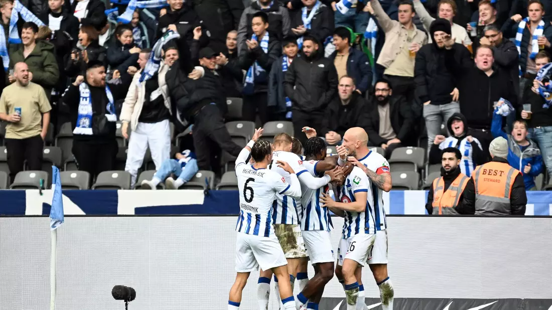 Absteiger Hertha BSC feierte einen Heimsieg gegen Paderborn. - Bild: Sören Stache/dpa
