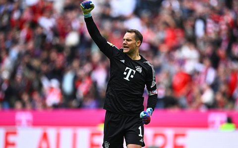 Stand beim Sieg gegen Darmstadt wieder im Bayern-Tor: Manuel Neuer. - Foto: Tom Weller/dpa