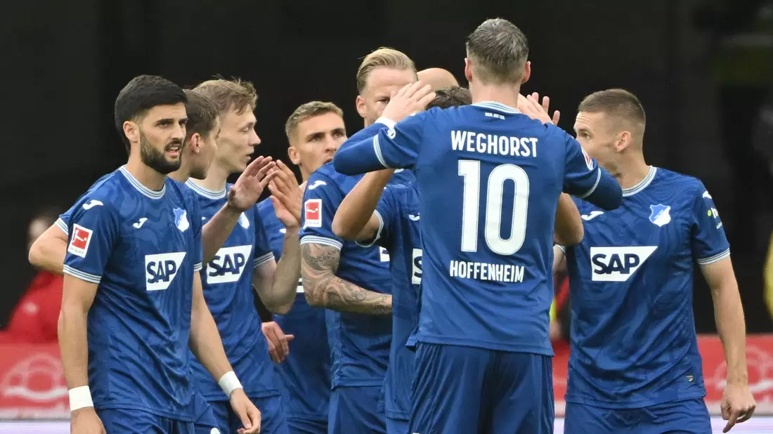 1899 Hoffenheim feierte einen Auswärtssieg beim VfB Stuttgart. - Bild: Marijan Murat/dpa