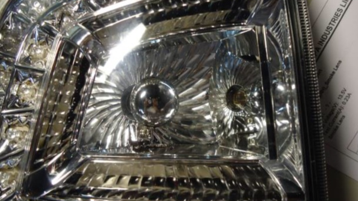 POL-PDTR: Schwarze Heckleuchten werden PKW-Fahrer zum Verhängnis - Foto: presseportal.de