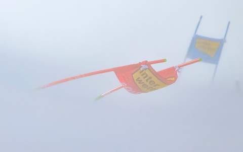 Der Ski-Weltcup-Auftakt in Sölden ist wegen starken Windes abgebrochen worden. - Foto: Martin Baumann/TASR/dpa