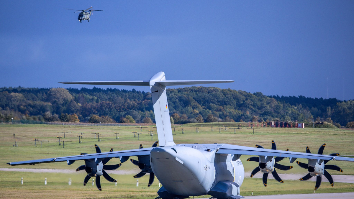 Die Bundesregierung flog bereits fast 1200 Mal mit der Bundeswehr. - Foto: Jens Büttner/dpa