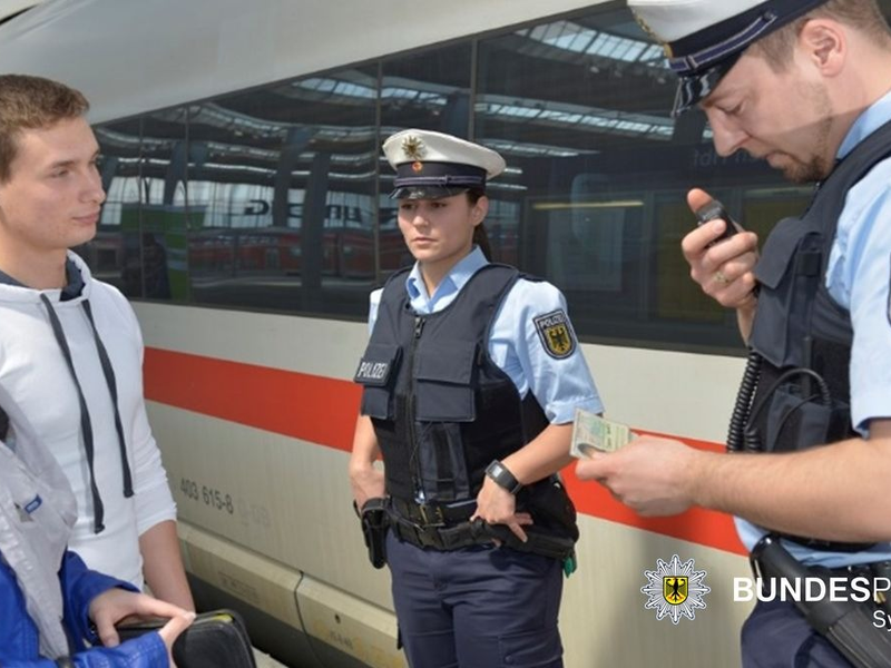 Bundespolizeidirektion München: Gewaltdelikte und Tätliche Angriffe gegen Bundespolizisten sowie Festnahme eines Diebes und eines Entwichenem - Foto: presseportal.de