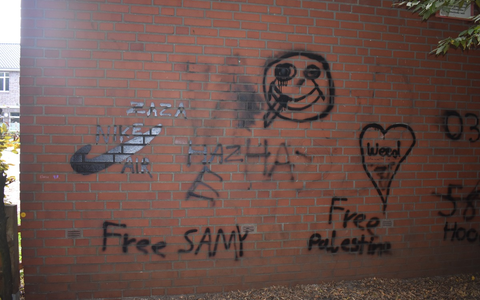 POL-EL: Haren - Schulgebäude mit Free Palestine und Teile des Schulgeländes mit einem Hakenkreuz beschmiert - Foto: presseportal.de