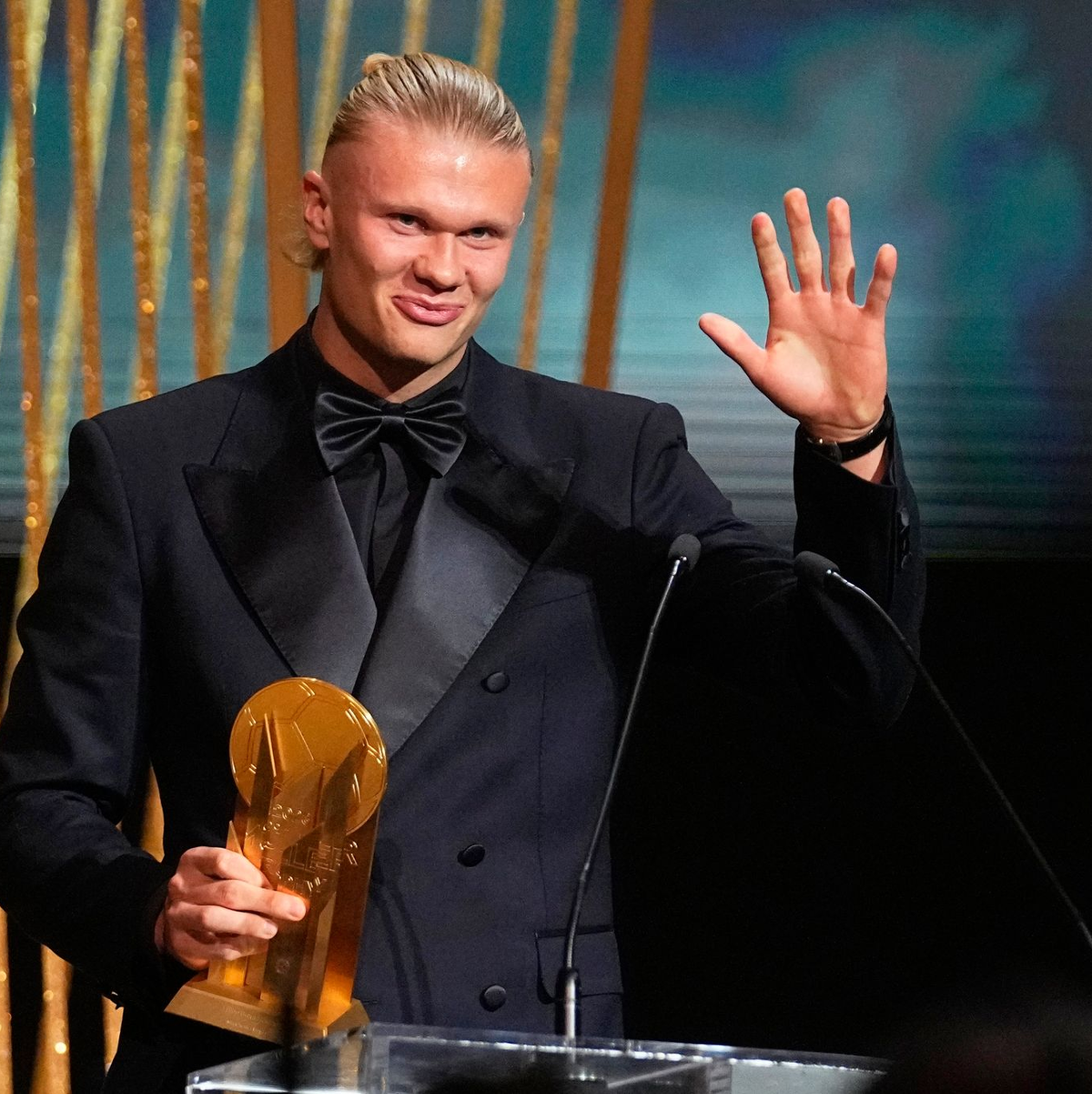 Wurde mit der Gerd-Müller-Trophäe ausgezeichnet: Erling Haaland. - Foto: Michel Euler/AP/dpa