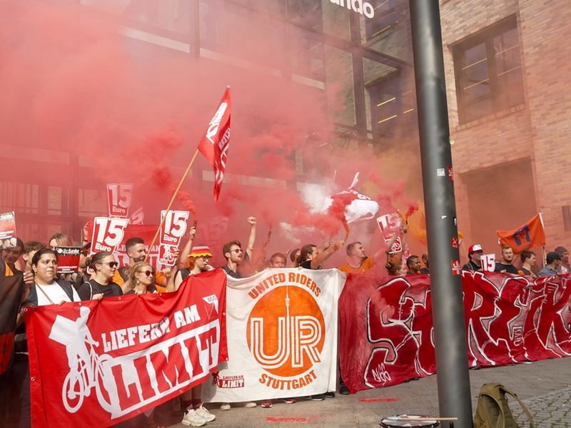 Vollbild-Recherche: Lieferando überwacht offenbar automatisiert Leistung seiner Kuriere / Film online ab 31.10.2023, in der ARD Mediathek - Foto: presseportal.de