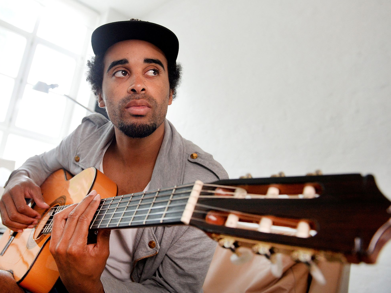 Der deutsche Reggae-Sänger und Songwriter Patrice ist in Köln verwurzelt. - Foto: picture alliance / dpa