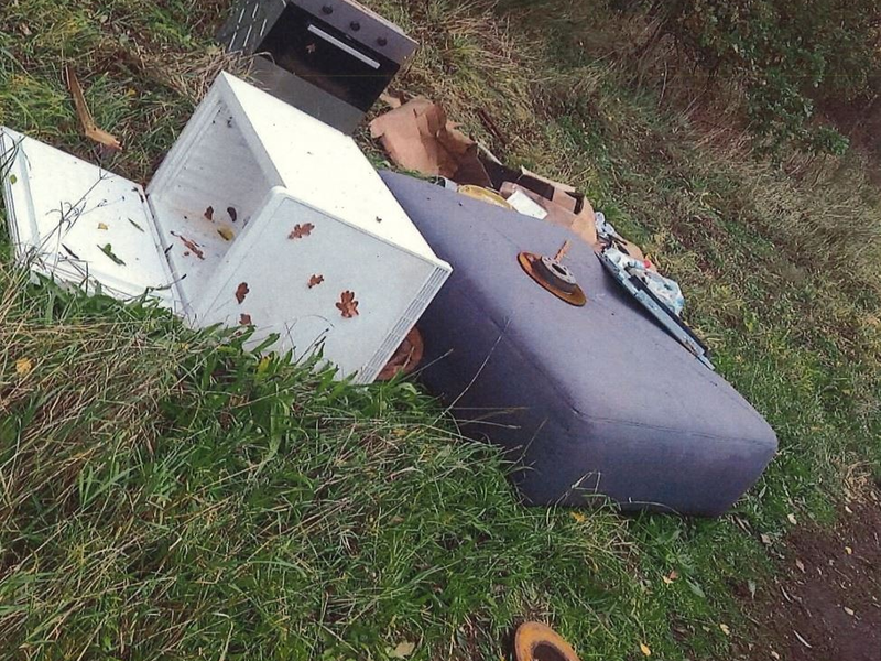 POL-PDWIL: umweltgefährdende Abfallbeseitigung - Foto: presseportal.de