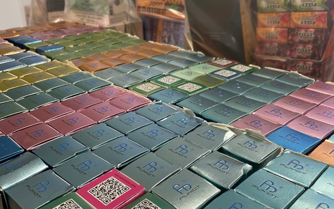 HZA-AC: Zoll stellt 16.500 ml E-Liquids sicher - Foto: presseportal.de