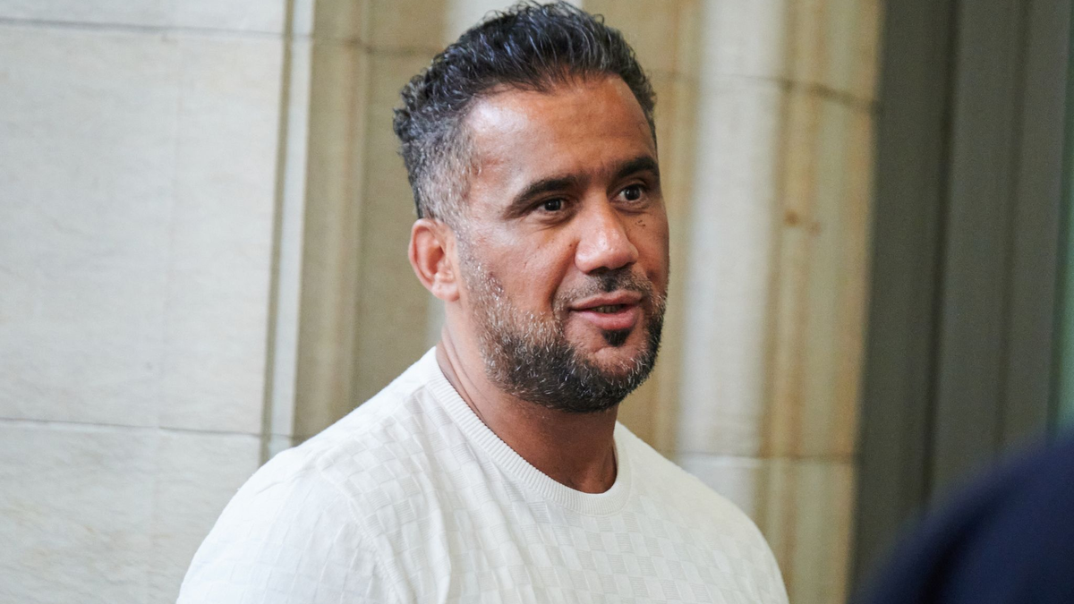 Arafat Abou-Chaker vor Gericht in Berlin. - Foto: Annette Riedl/dpa