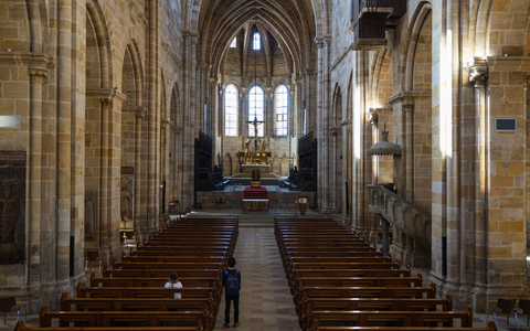 Die katholische Kirche hat Schwierigkeiten, ihre Bischofsämter zu besetzen. - Foto: Nicolas Armer/dpa