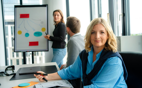 Vom Scheitern zur Exzellenz: Dr. Silke Schönerts multimediale Qualifizierung für erfolgreiches Projektmanagement - Foto: presseportal.de