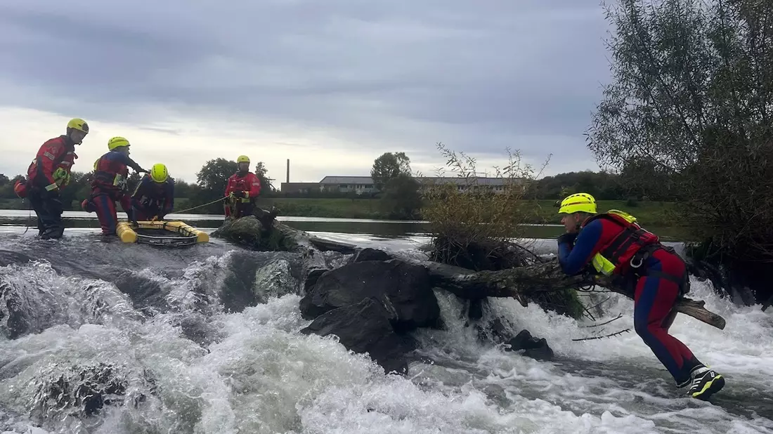 FW-EN: Neue Strömungsretter im Südkreis Erfolgreiche Kooperation der Feuerwehren Ennepetal und Gevelsberg - Bild: presseportal.de