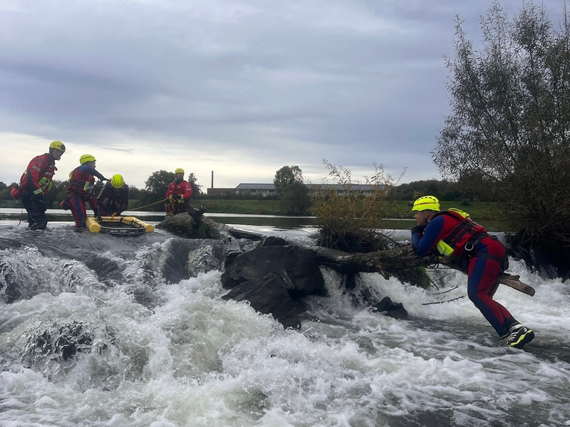 FW-EN: Neue Strömungsretter im Südkreis Erfolgreiche Kooperation der Feuerwehren Ennepetal und Gevelsberg - Foto: presseportal.de