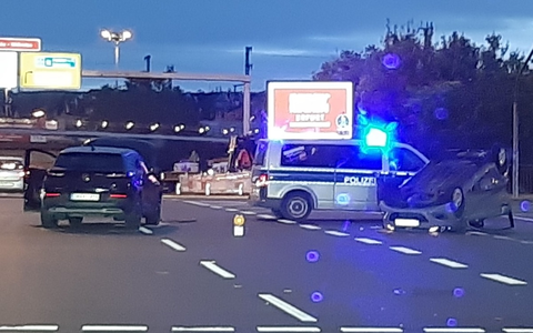 LPI-EF: Unfall im Berufsverkehr - Foto: presseportal.de