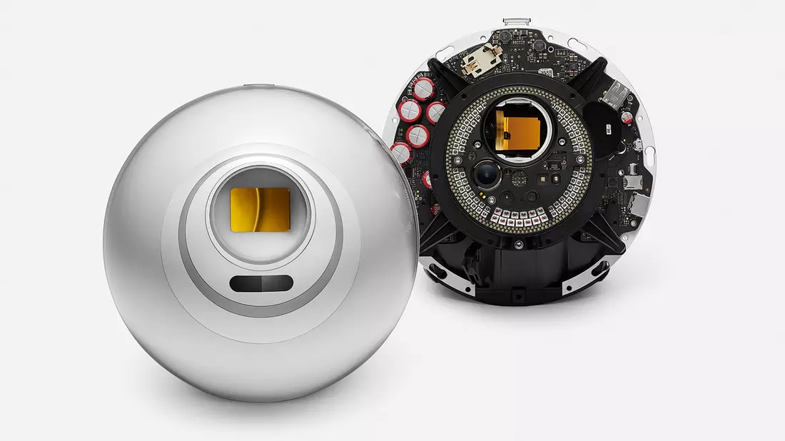 Das undatierte Handout der Tools for Humanity GmbH zeigt einen Iris-Scanner von Worldcoin (Orb). - Bild: Christoffer Dalkarls/Worldcoin/Orb/Tools for Humanity/dpa
