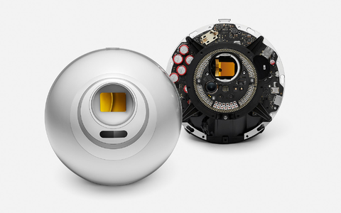 Worldcoin scannt nun auch Augen in Wien für die «WorldID». (Handout) - Foto: Christoffer Dalkarls/Worldcoin/Orb/Tools for Humanity/dpa