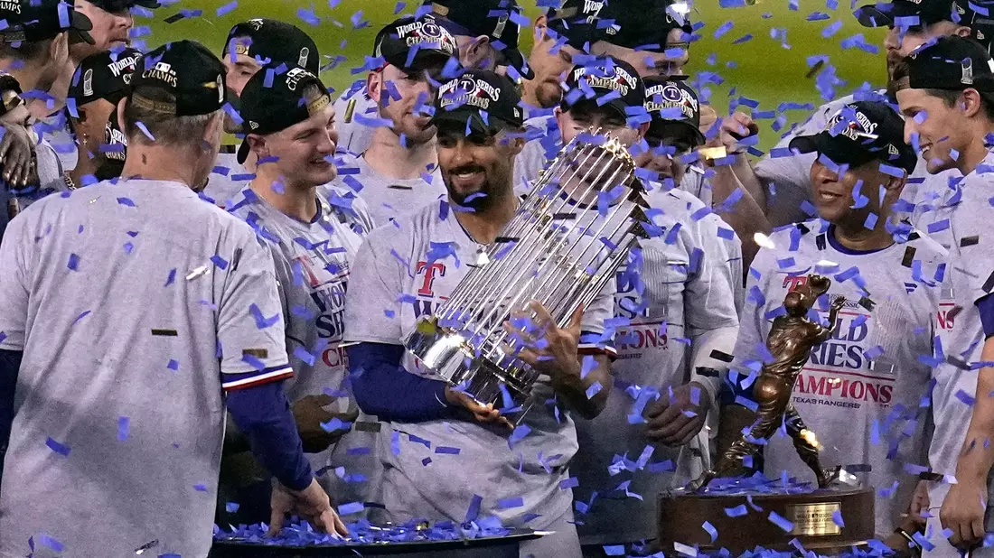 Für die Texas Rangers ist es der erste Titel in ihrer 63-jährigen Geschichte. - Bild: Gregory Bull/AP