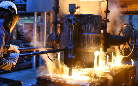 Etwa ein Drittel der Zulieferer in der Autobranche wollen geplante Investitionen ins Ausland verlagern. - Foto: Waltraud Grubitzsch/dpa-Zentralbild/dpa