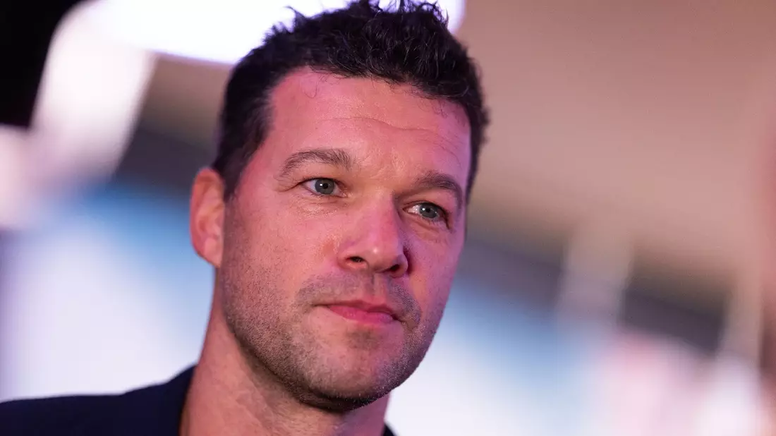 Michael Ballack war von 2004 bis 2010 DFB-Kapitän. - Bild: Rolf Vennenbernd/dpa