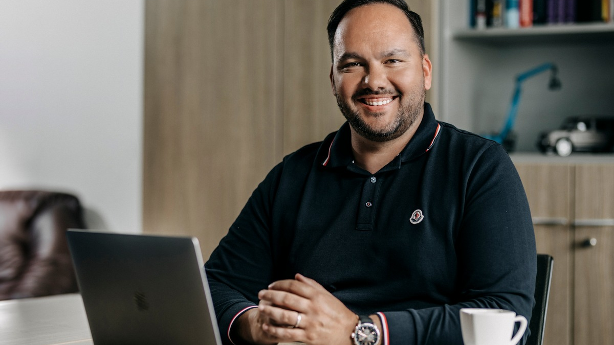 So übernimmt Robert Eckhold mit der Hofmann Metall GmbH soziale Verantwortung für seine Region - Foto: presseportal.de