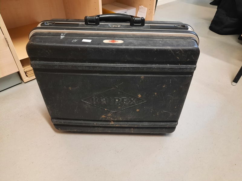 POL-WHV: Werkzeugkoffer aufgefunden - Eigentümer gesucht! - Foto: presseportal.de