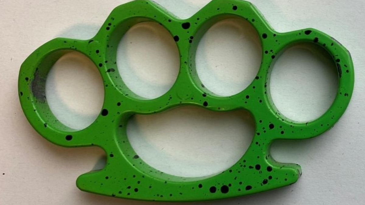 BPOL-HH: (FOTO) Bundespolizei am Hamburg Airport: Schlagring im Koffer führt zur Strafanzeige und kostet 400 Euro - Foto: presseportal.de