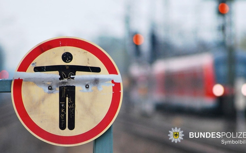 Bundespolizeidirektion München: Alkoholisierter Gleisläufer - Foto: presseportal.de