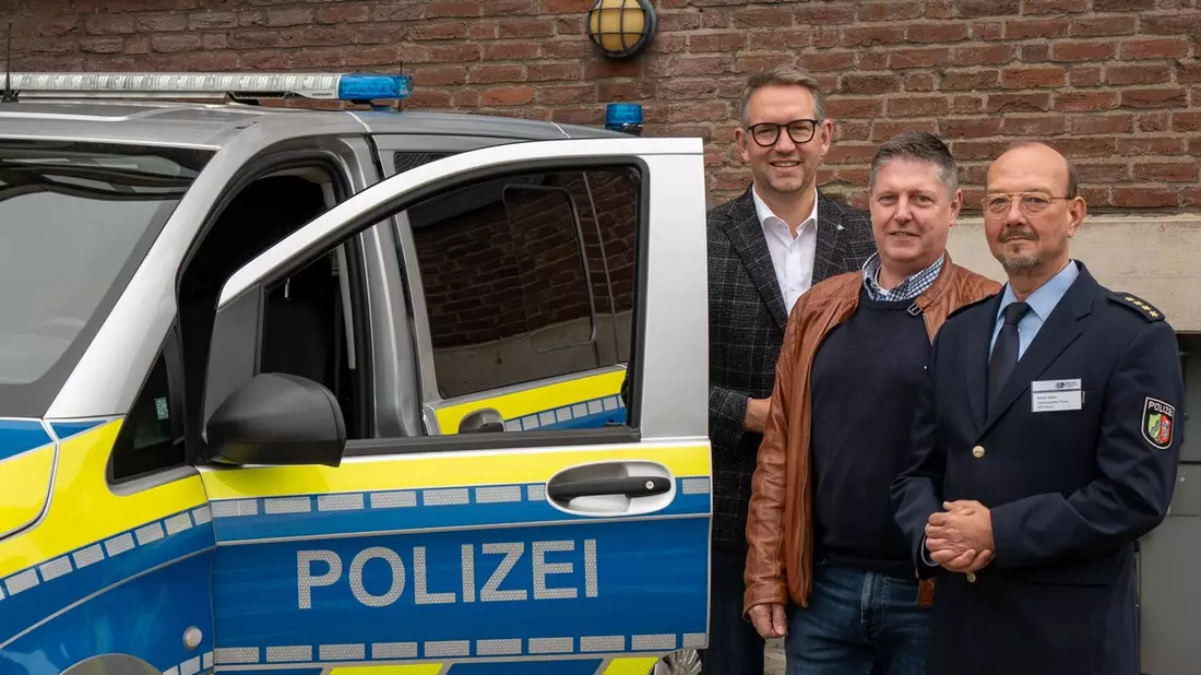 POL-WES: Kreis Wesel - Kreispolizeibehörde begrüßt neuen Polizeibeirat. - Bild: presseportal.de