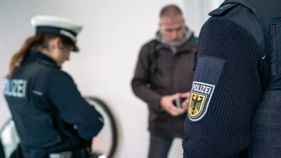 Bundespolizeidirektion München: Türkeiurlaub endet teuer - Bundespolizei treibt rund 8.000 EUR Justizschuld ein - Bild: presseportal.de