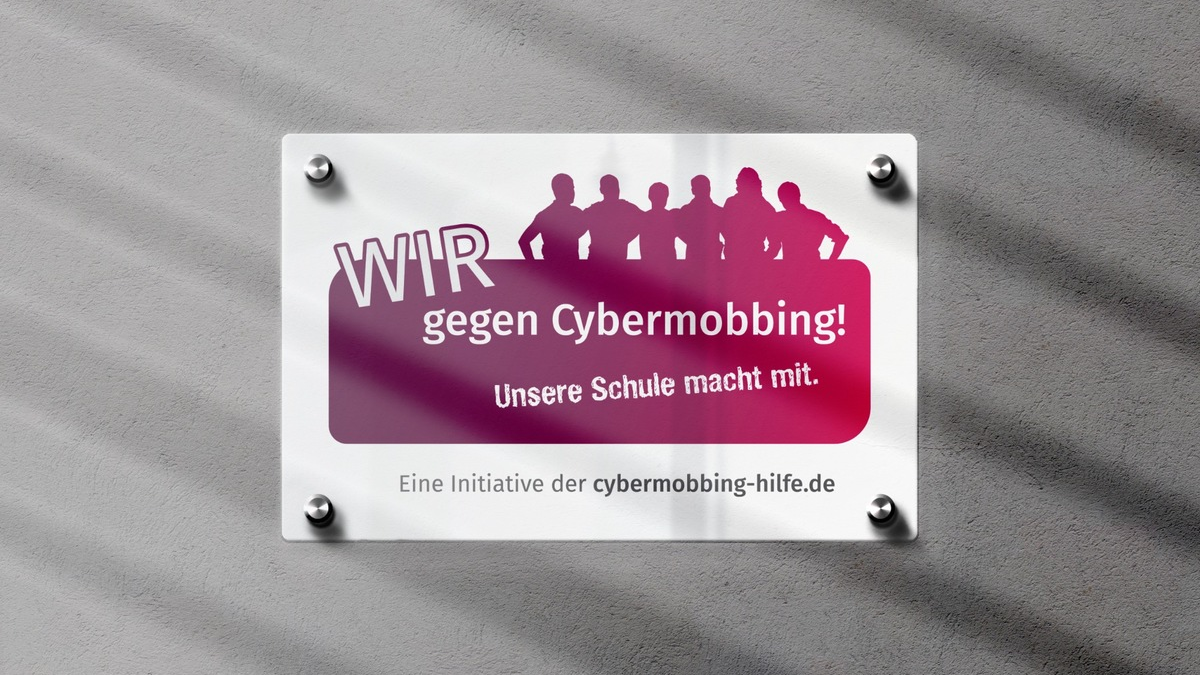 Cybermobbing-Hilfe e.V. stellt neues Schulprogramm WIR gegen Cybermobbing! Unsere Schule macht mit. vor - Schulen können sich ab sofort für das innovative Projekt anmelden - Foto: presseportal.de