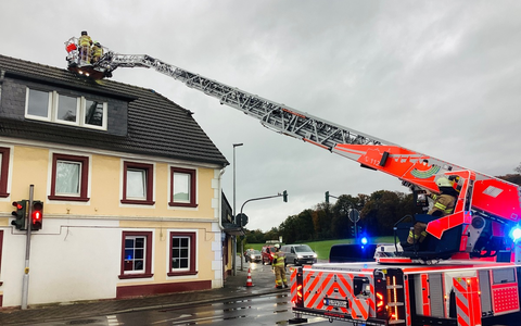 FW-GL: Einsatzreicher Donnerstag für die Feuerwehr Bergisch Gladbach - Foto: presseportal.de