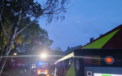 FW-WRN: Drei Einsätze in einer Stunde / Orkantief Ciaranin richtet wenig Schäden an - Foto: presseportal.de FW-WRN: Drei Einsätze in einer Stunde / Orkantief Ciaranin richtet wenig Schäden an - Foto: presseportal.de