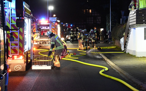 FF Olsberg: Defekte Ölheizung löst Großalarm in Olsberg aus. - Foto: presseportal.de